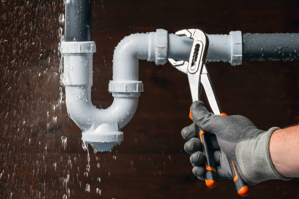 Professional Leak Detection technician working in Laurel, MD